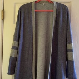Cardigan‎ Blue, Grey